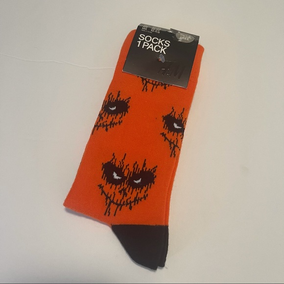 H&M Socks Halloween Print Orange Scary Face New With Tags - Picture 3 of 4